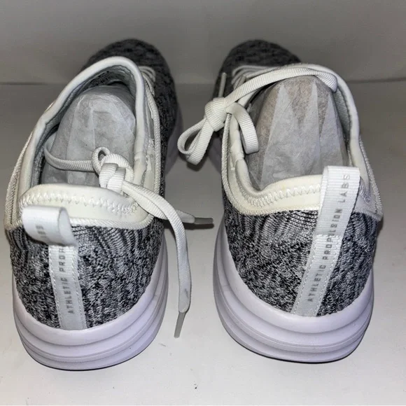 APL TechLoom Breeze Men 7.5 Gray White Knit Running Sneaker Lightweight Shoe NEW